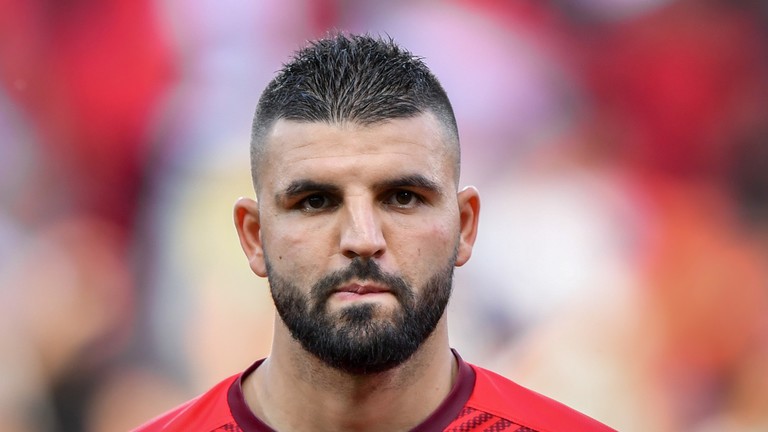 قبل شهر من الـ “كان”.. صيام بن يوسف يعلن اعتزاله اللعب مع منتخب تونس