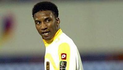 مدرب الاتحاد السعودي يطالب ادارة الفريق بتجديد عقد اللاعب محمد نور